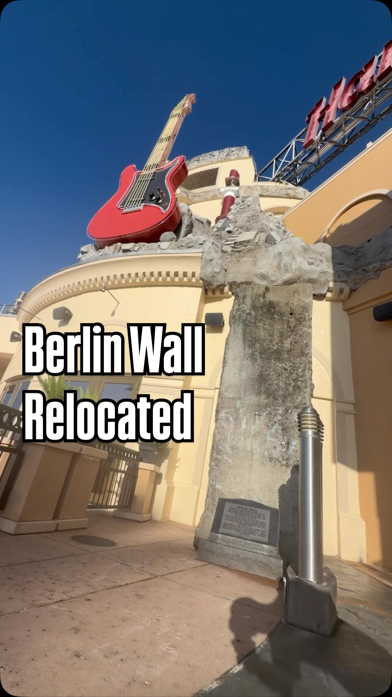 The iconic Berlin Wall has been relocated from the back of @hardrockorlando to the front between the cafe and Hard Rock Live Orlando’s entrance! Come take a picture with history! 🤘🏼\m/
-
#hardrock #berlinwall #universalorlando @hardrockcafe