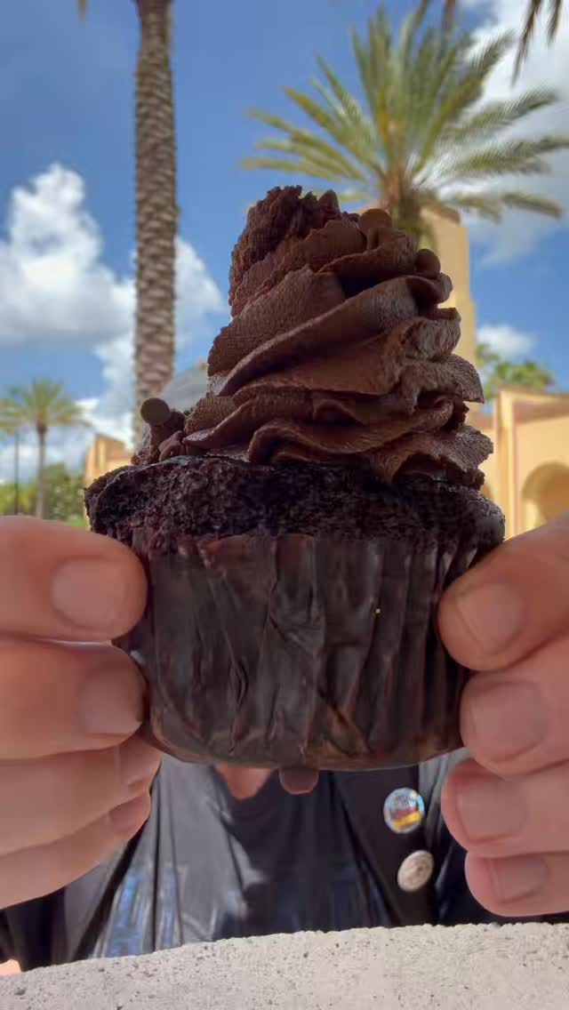 I ate it. #cupcake #universalorlando